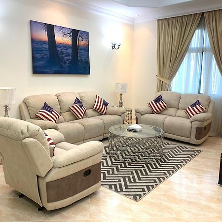 Al Misrea Tower Apartman Manáma Kültér fotó